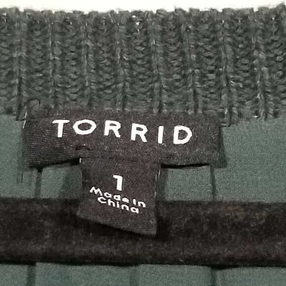 Torrid Sz 1 (1X) Sweater Cable Knit Green Sheer Under Layer Tie Split Back - Picture 5 of 12